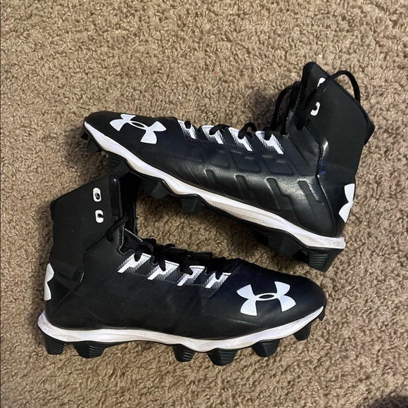 Under Armour Shoes Mens Football Cleats 85 Poshmark
